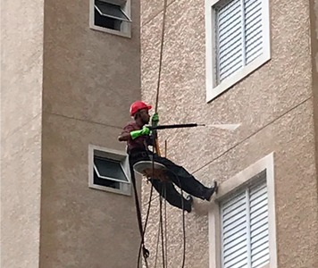 Hidrojateamento de prédios e condomínios no litoral